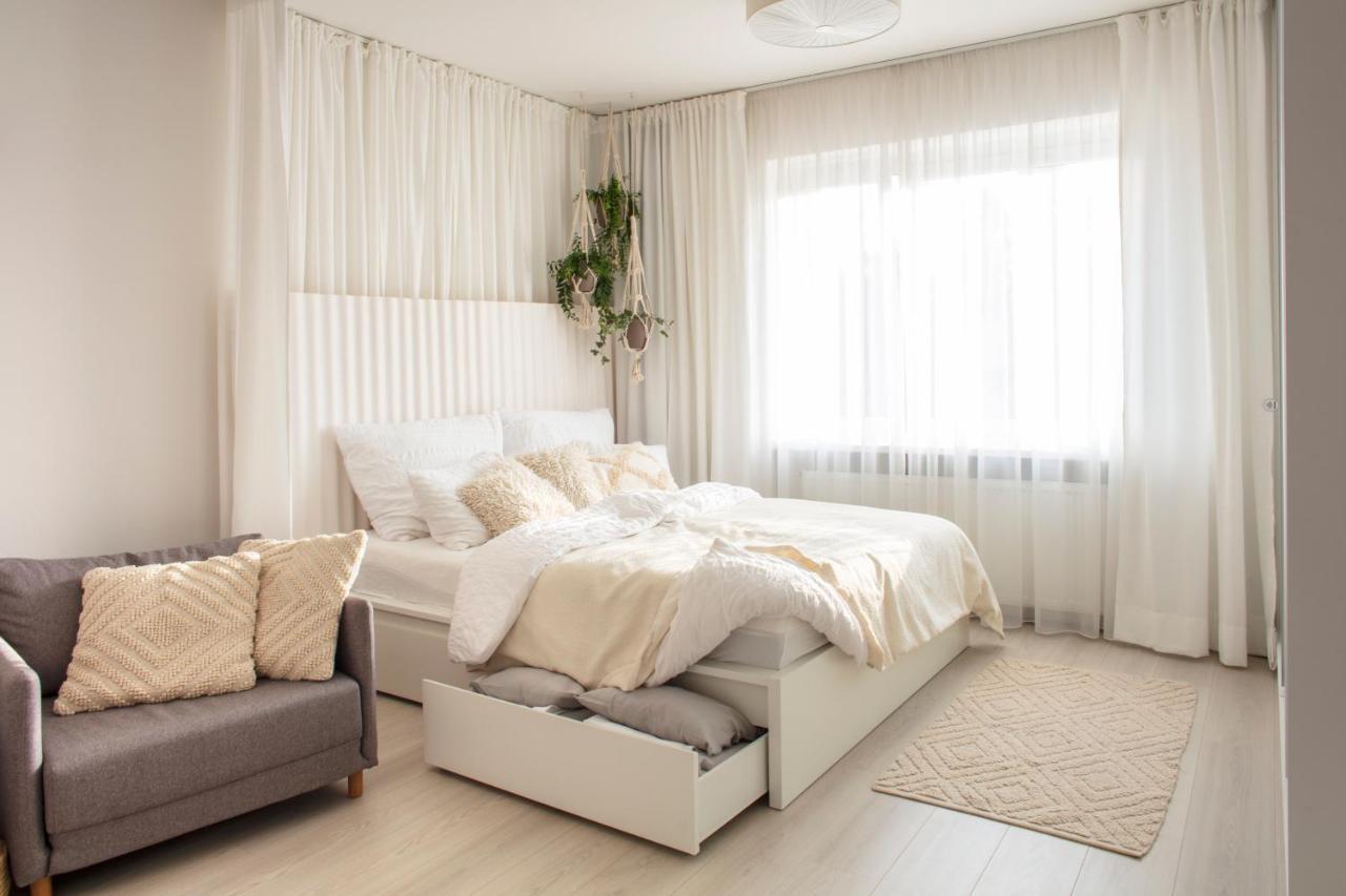 Light Room By Zoom Apartments 브라티슬라바 외부 사진